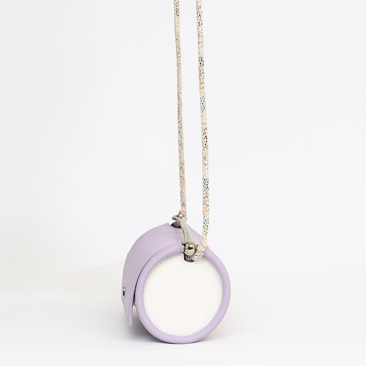 Matmazel Yasmeen Lila El ve Omuz Çantası